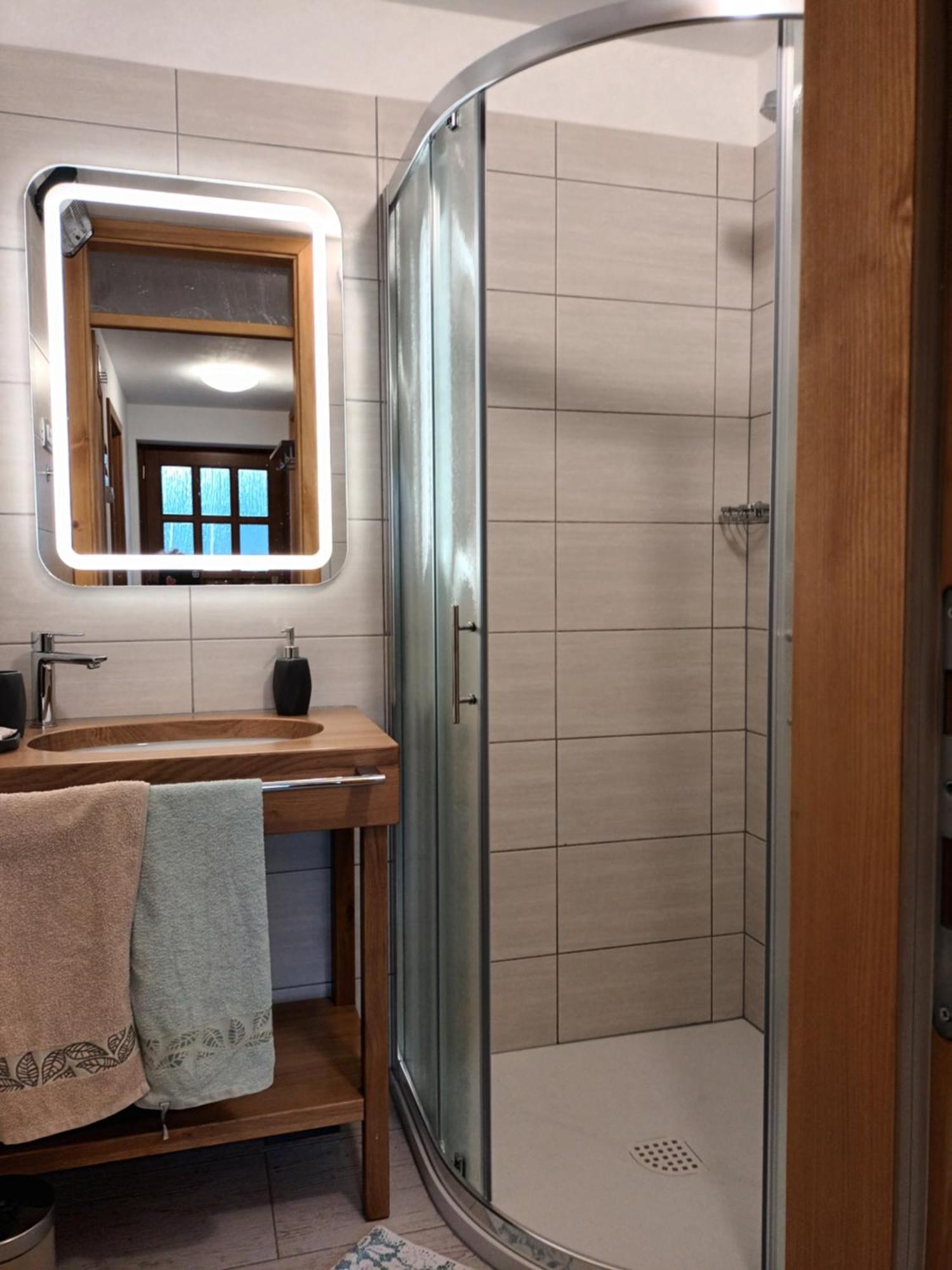 Apartma Ana Ida Srpenica エクステリア 写真